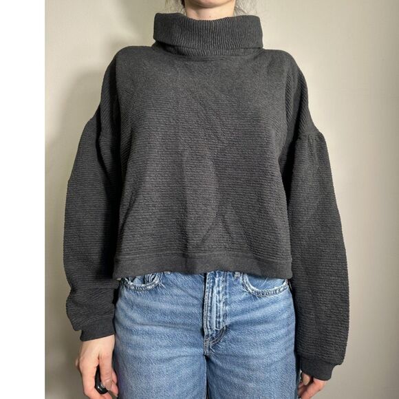 LuluLemon Oversized Cozy Gray Turtleneck Size M/L - Picture 1 of 6